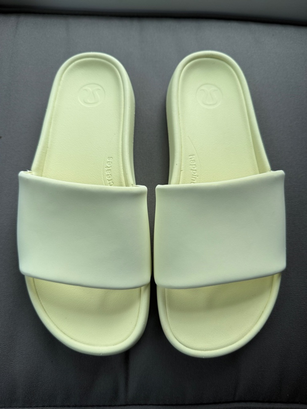 Lululemon Restfeel slides